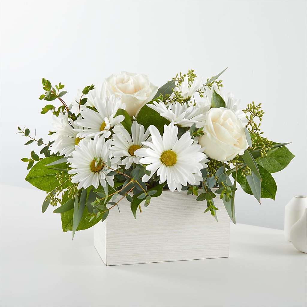 Fresh Linen Box Bouquet – Petite Flower Shop, San Antonio TX