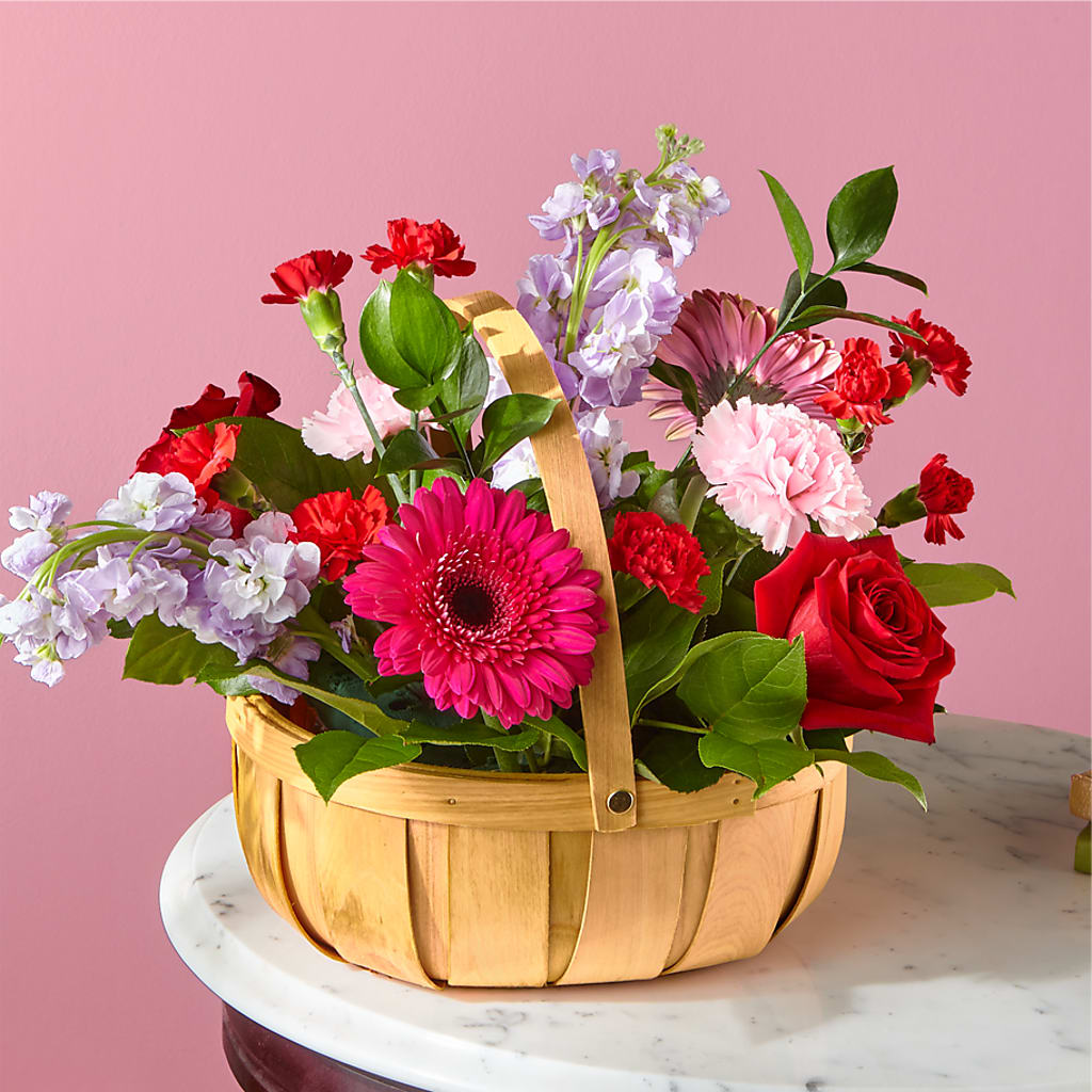 Pink Picnic Basket – Petite Flower Shop, San Antonio TX