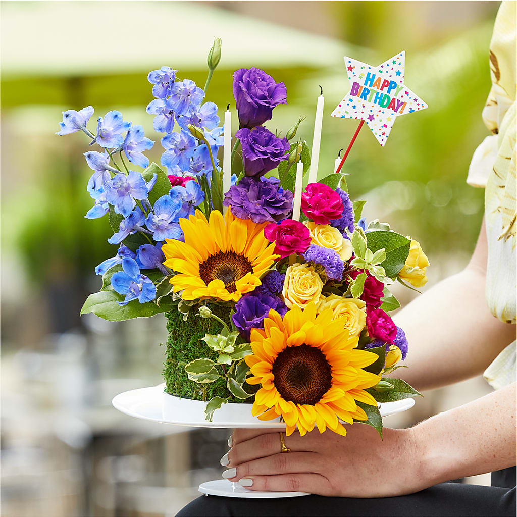 Star of the Day Floral Cake – Petite Flower Shop, San Antonio TX